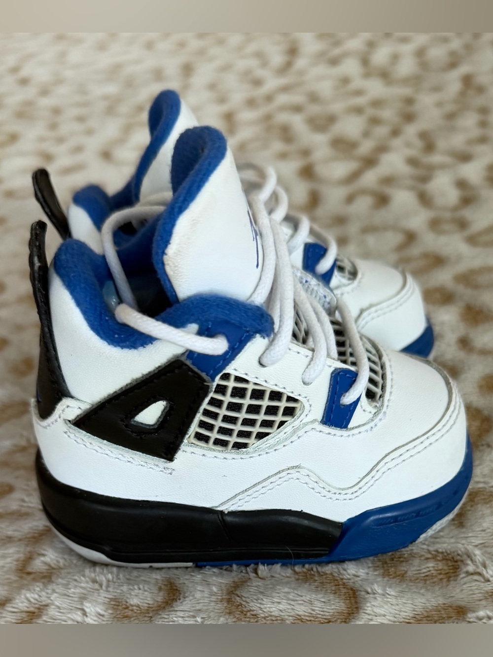 Nike Air Jordan 4 Retro Motorsport
Size: 2C (Toddler Baby’s) - Picture 3 of 10
